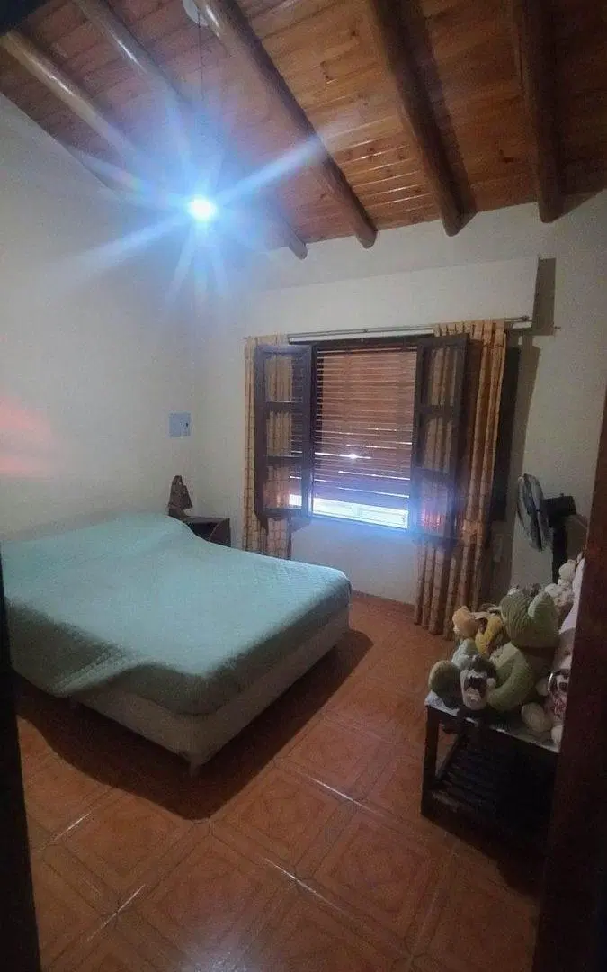 VENDO CASA CON GALPON TALLER. GODOY CRUZ 2