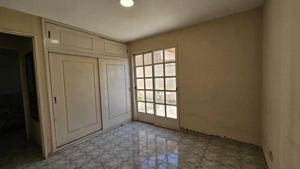 VENTA departamento amplio y luminoso, B°Santa Ana 3
