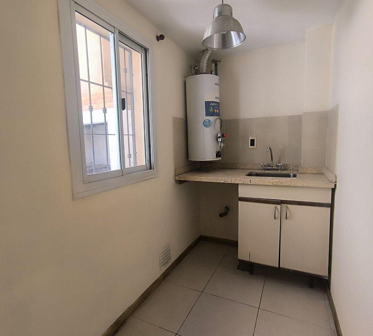 Foto de VENTA DE DUPLEX EN MENDOZA CIUDAD, imagen 5