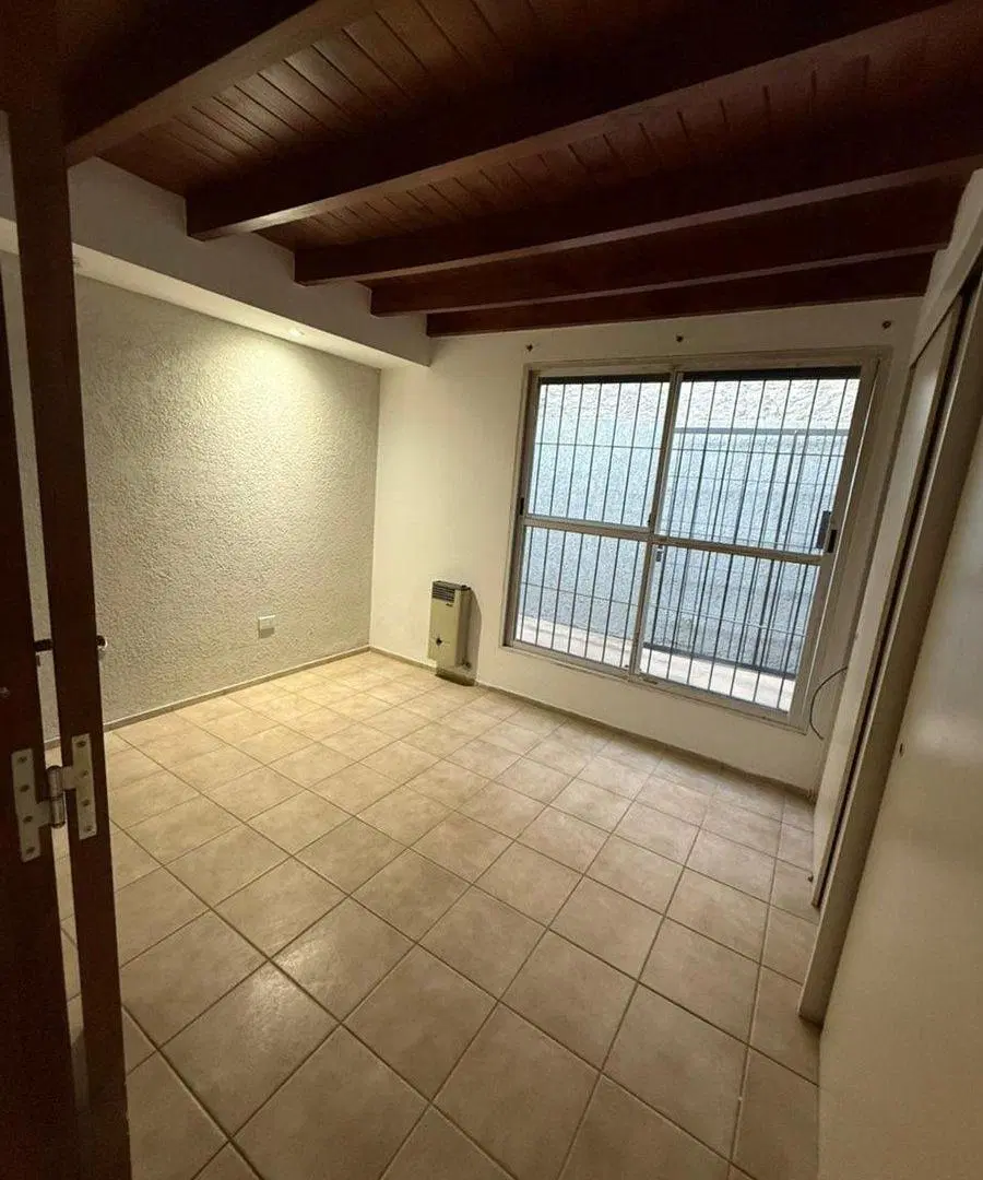 VENTA CASA HERMOSA EN LA CONSULTA 2