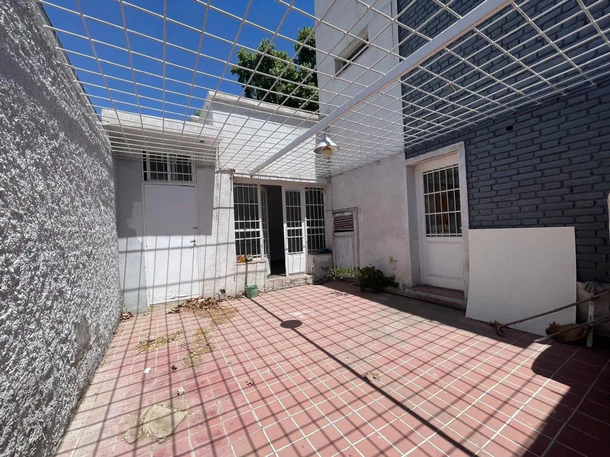 REMAX VENDE CASA EN ZONA DE TRIBUNALES MENDOZA 3