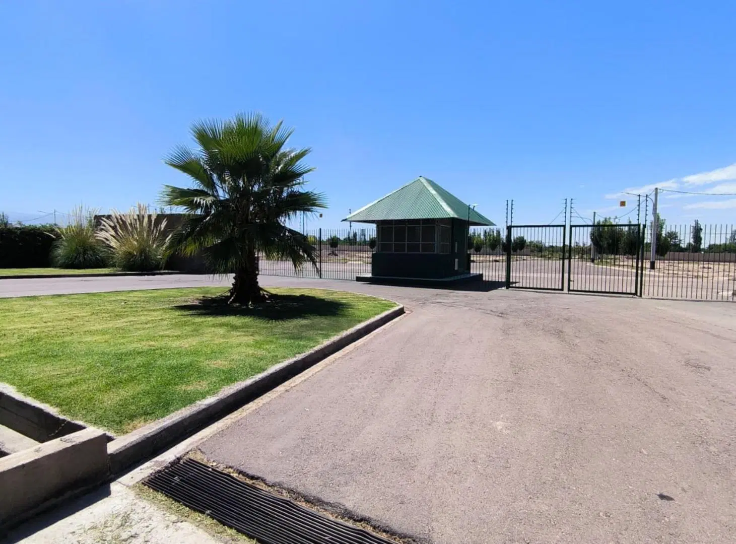 Venta Lotes 300 m² B°  Priv. Solares de Coquimbito 7