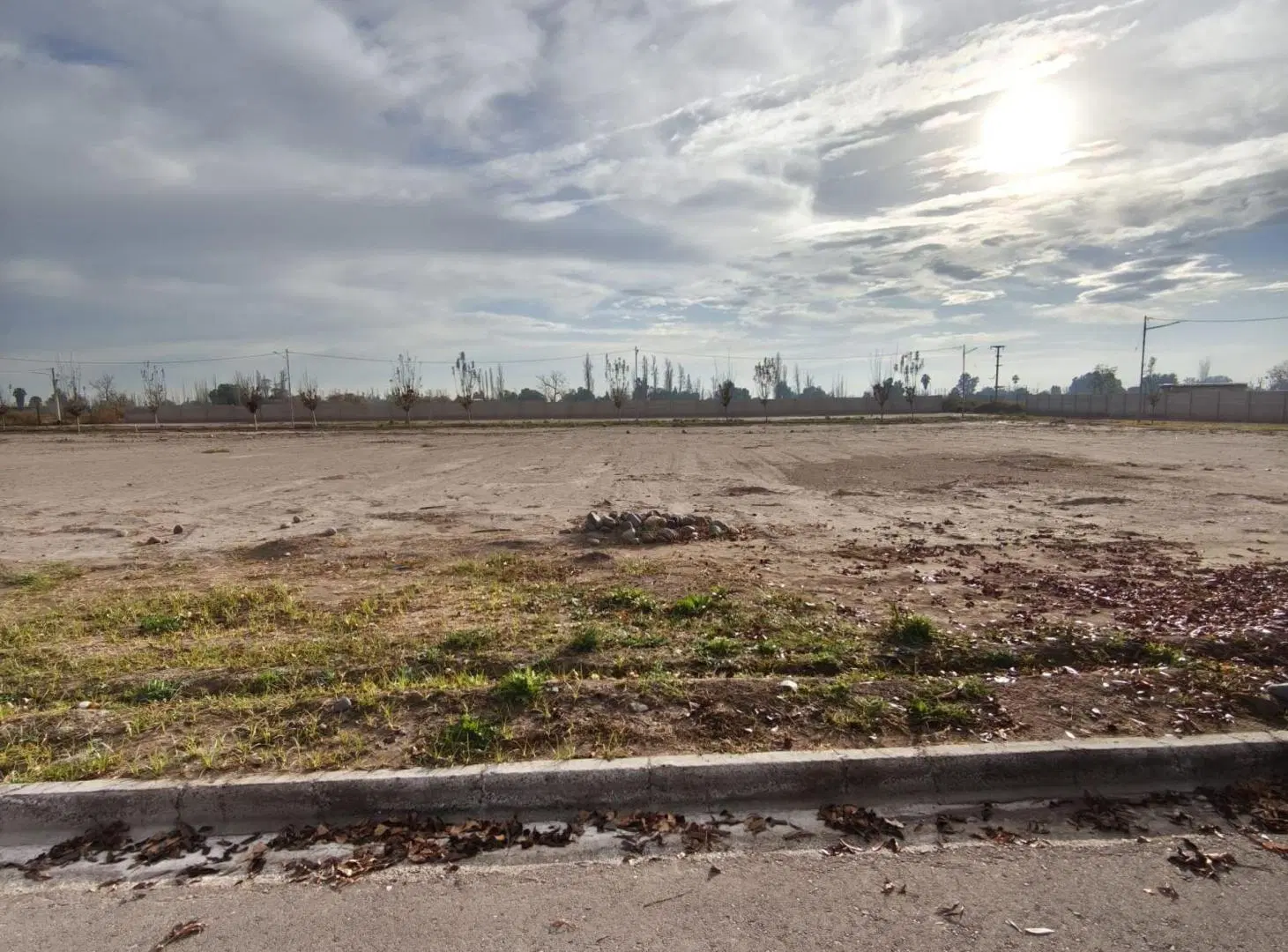 Venta Lotes 300 m² B°  Priv. Solares de Coquimbito 2