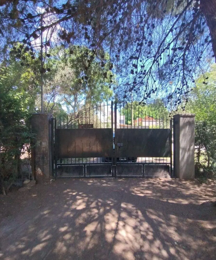 CASA B° SOLARES DEL PLATA, 3 DOM+ PISCINA+QINCHO. 3