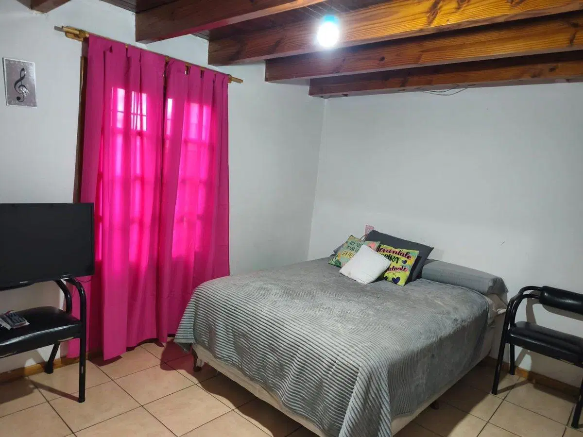 CASA + PISCINA + SALON COM Y OFIC. LAS COMPUERTAS. 5
