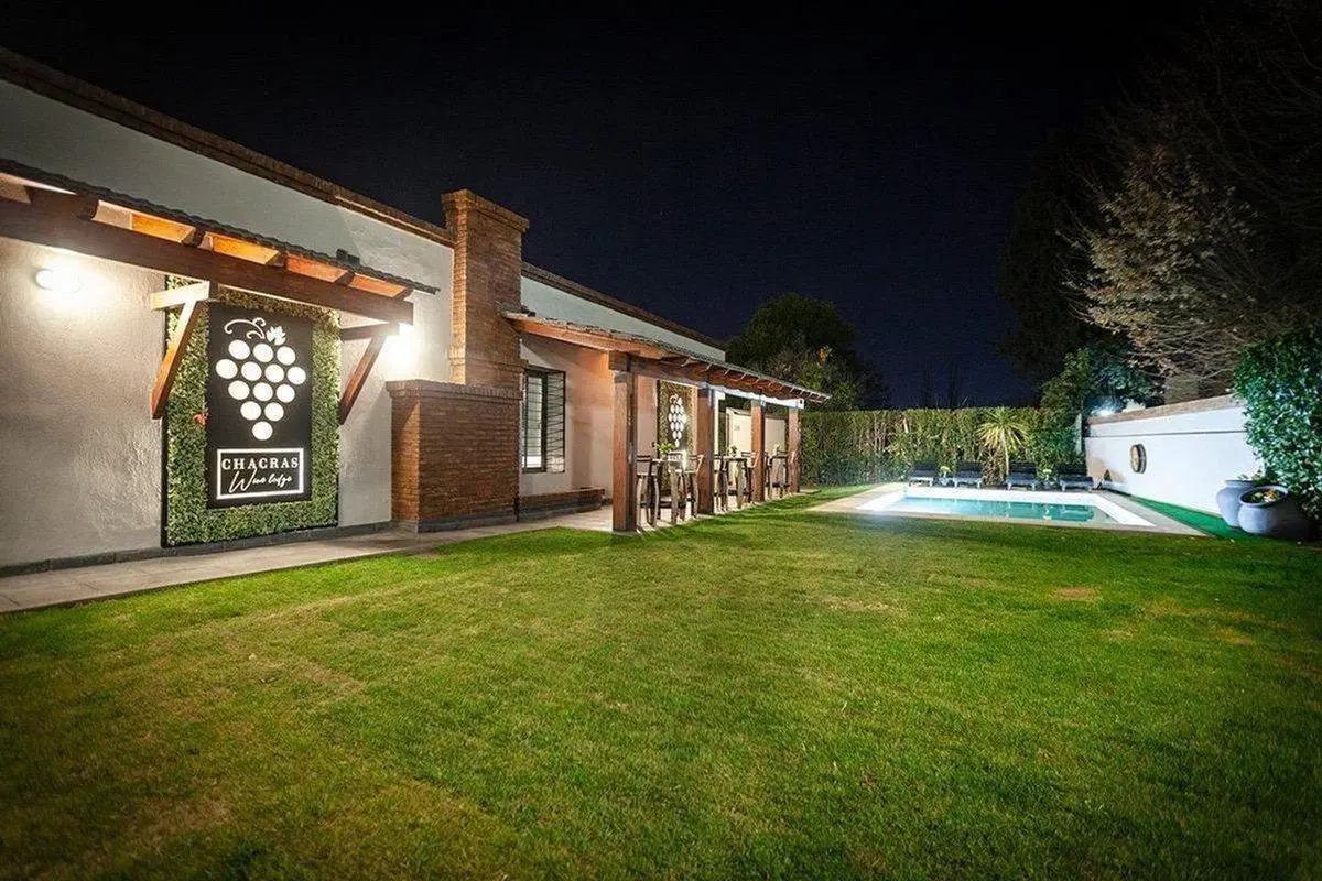 COMPLEJO DE 2 CASAS TIPO DUPLEX,CHACRAS DE CORIA 4