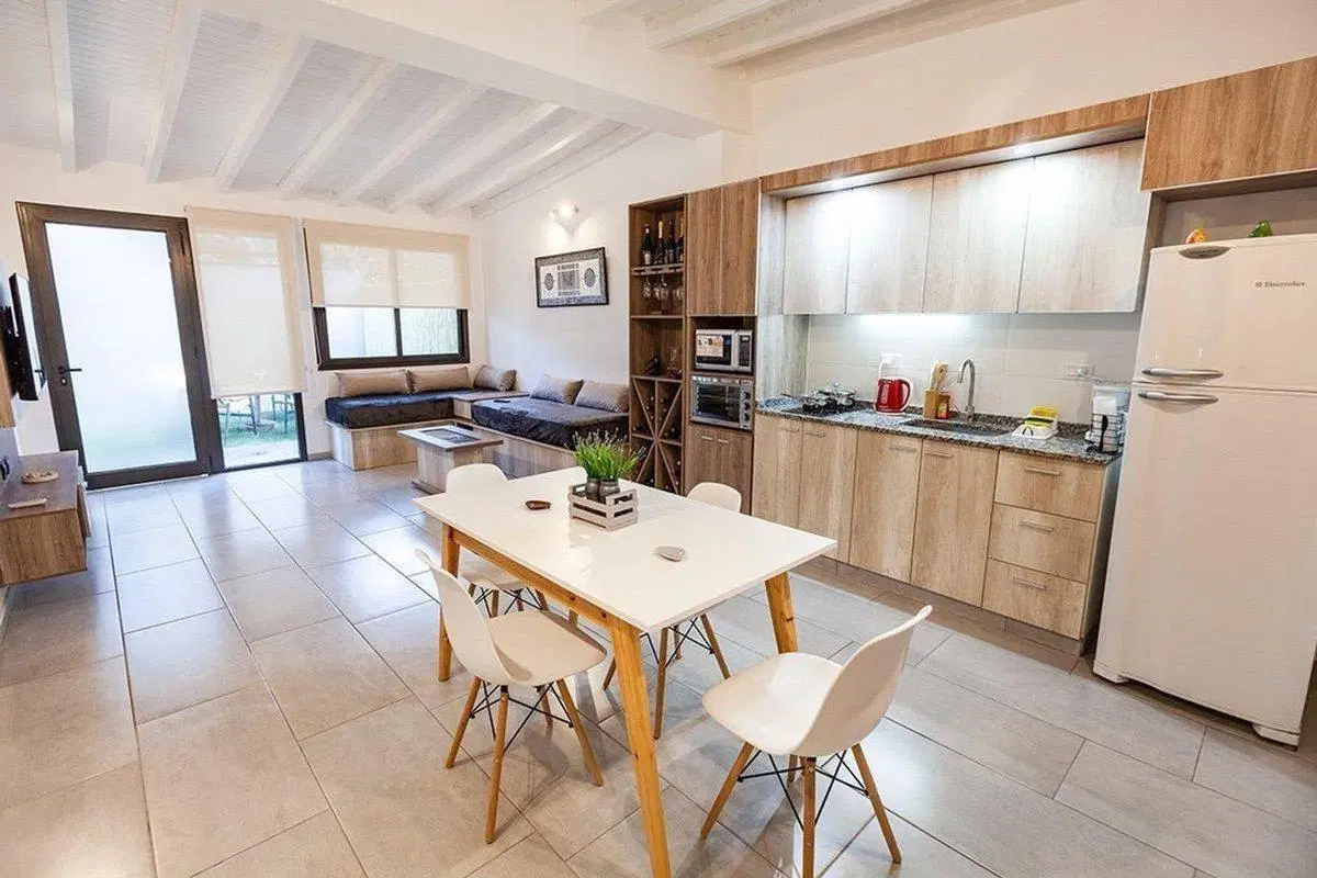 COMPLEJO DE 2 CASAS TIPO DUPLEX,CHACRAS DE CORIA 2