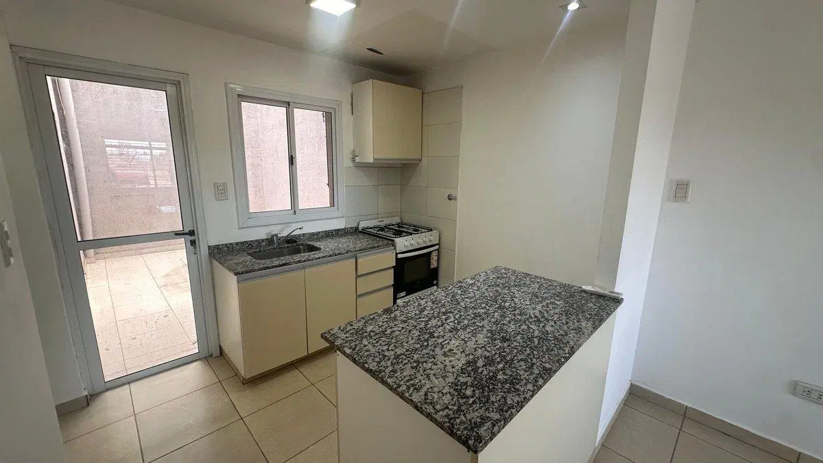 Se VENDE Excelente departamento en Guaymallen 5