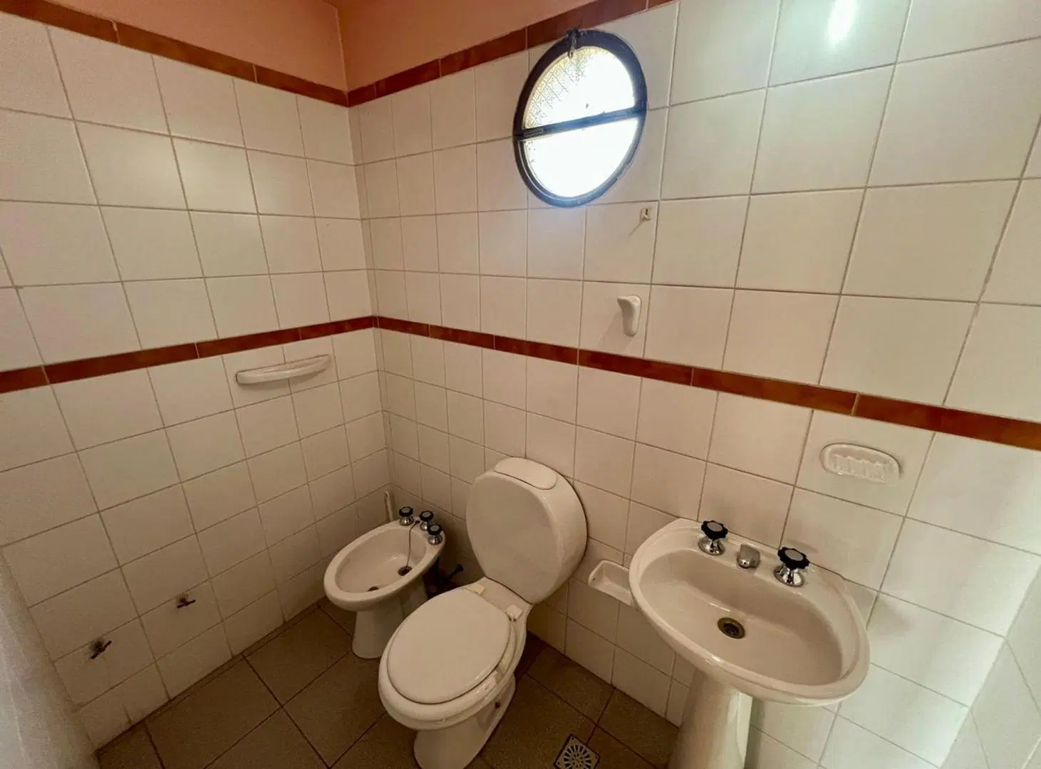 VENTA CASA AMPLIA ,3 DORMITORIOS, DORREGO, GLLÉN 8