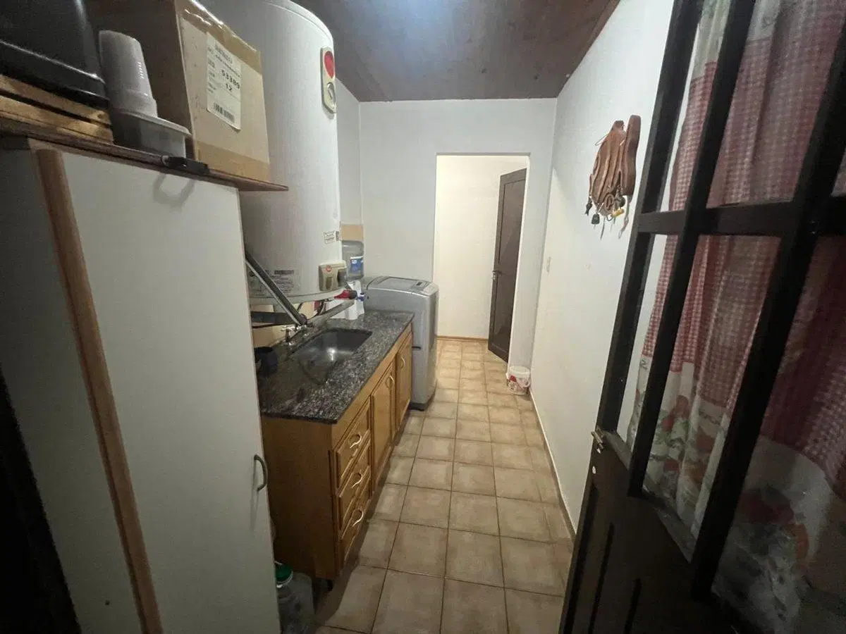 CASADE 4 HABITACIONES EN VENTA EN MAIPU 4
