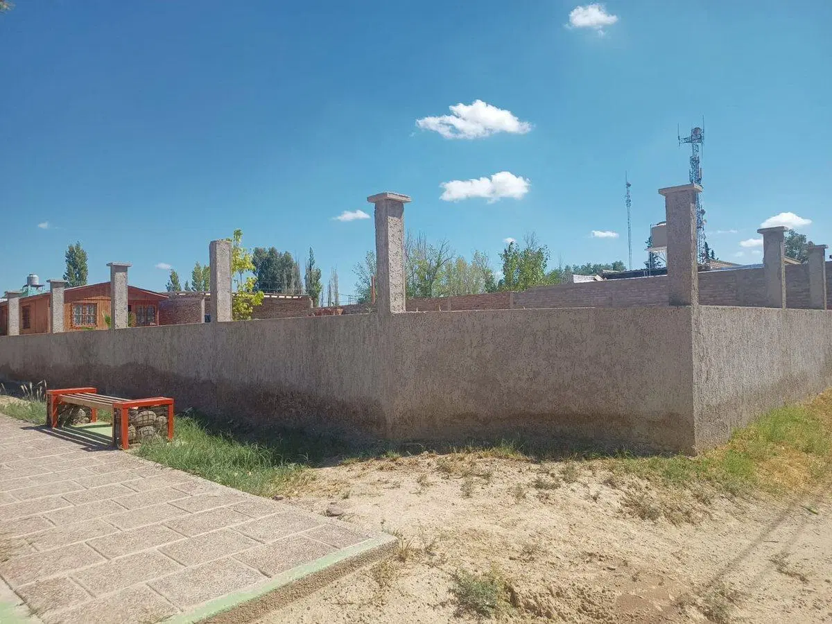 LOTE EN EL CARRIZAL CON CONTRUCCION A REFORMAR 5