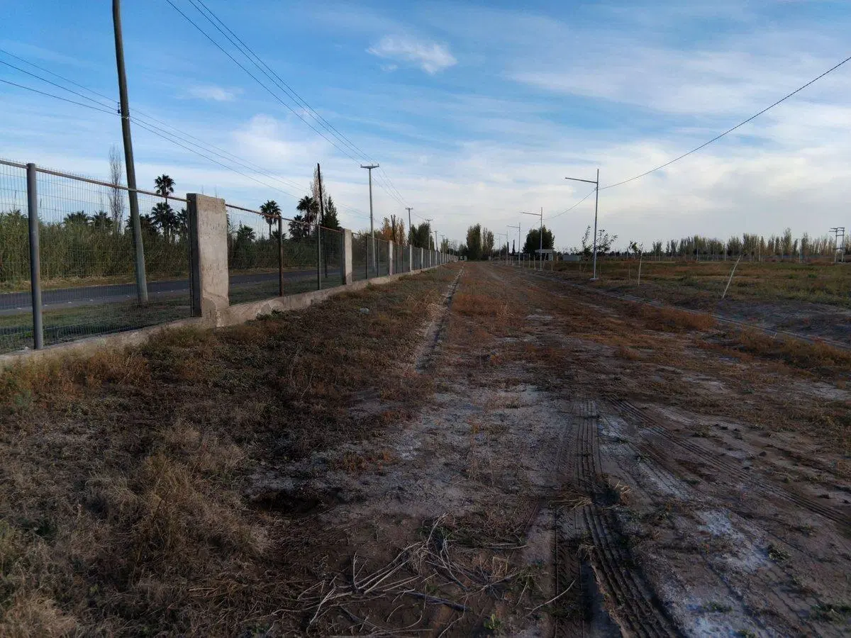 VENTA DE LOTE ESQUINA EN ALAMOS BARRIO PRIVADO 3