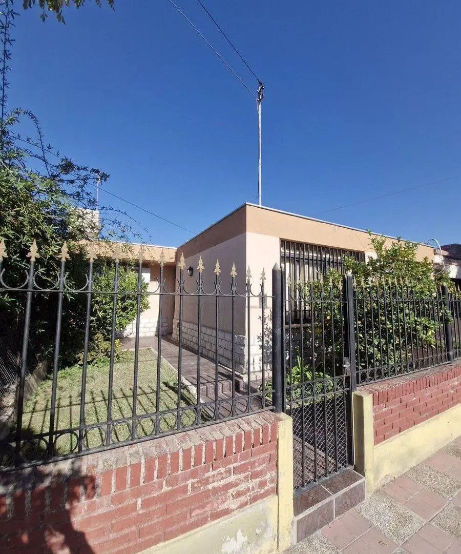 VENTA DE CASA EN BARRIO ANTÁRTIDA, MAIPÚ 3