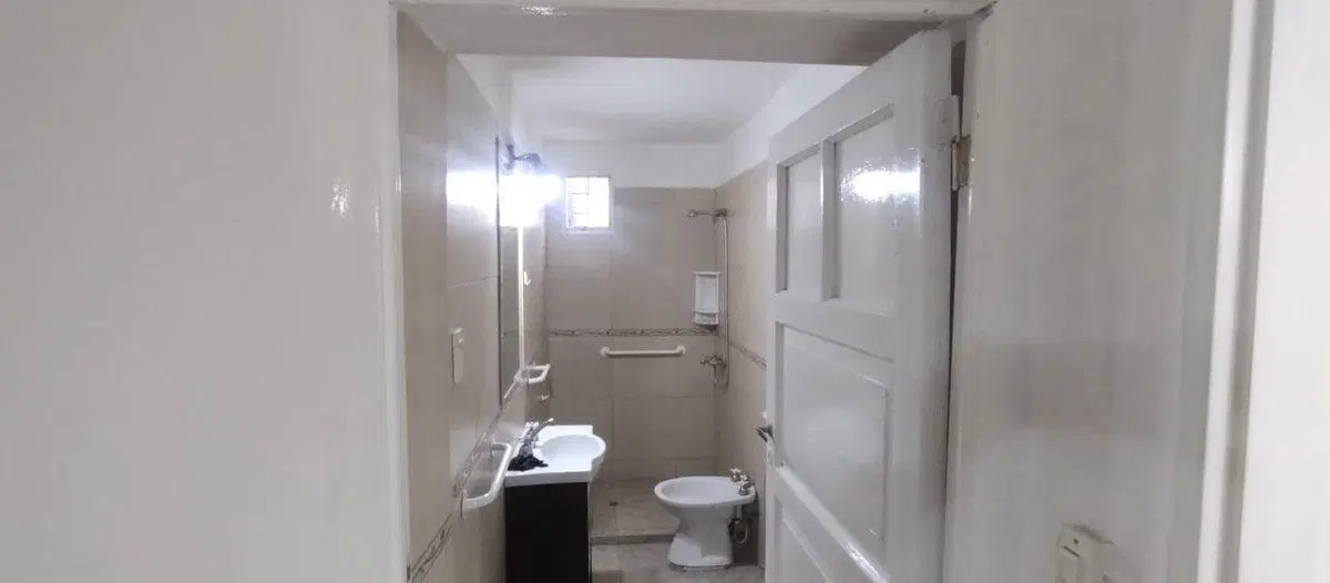 REMAX VENDE CASA EN DORREGO, GUAYMALLEN. PERMUTAS 2