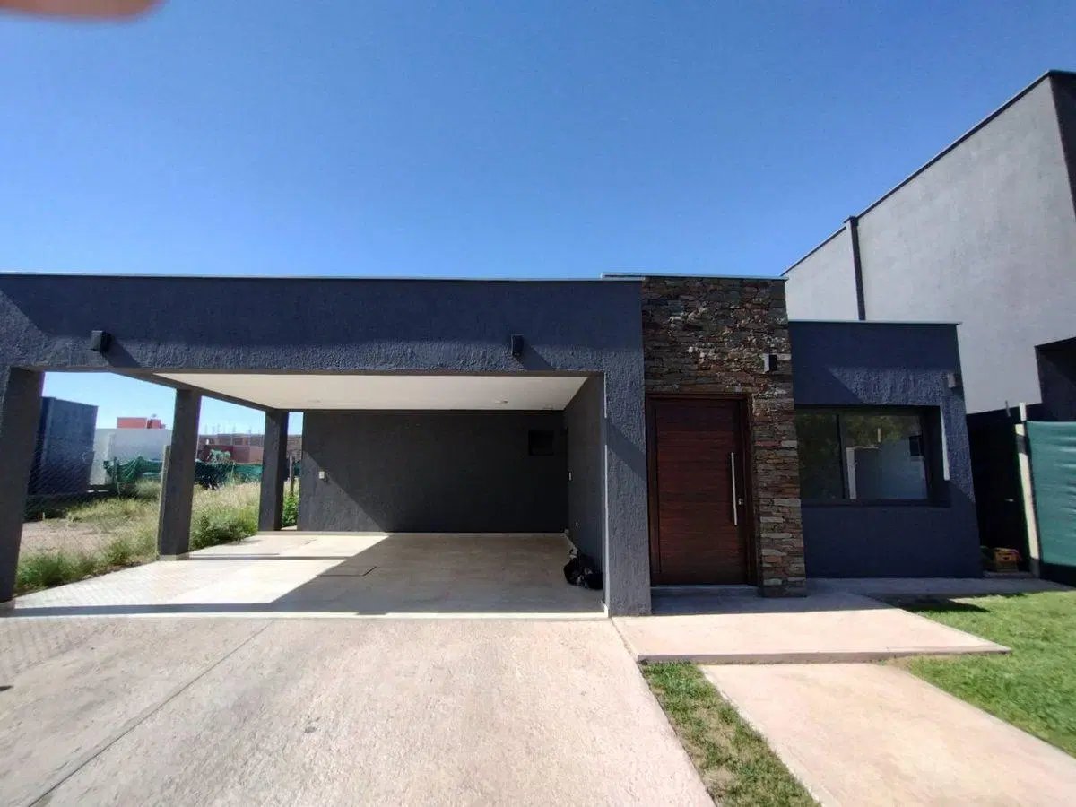 CASA EN VENTA EN MAIPU 2