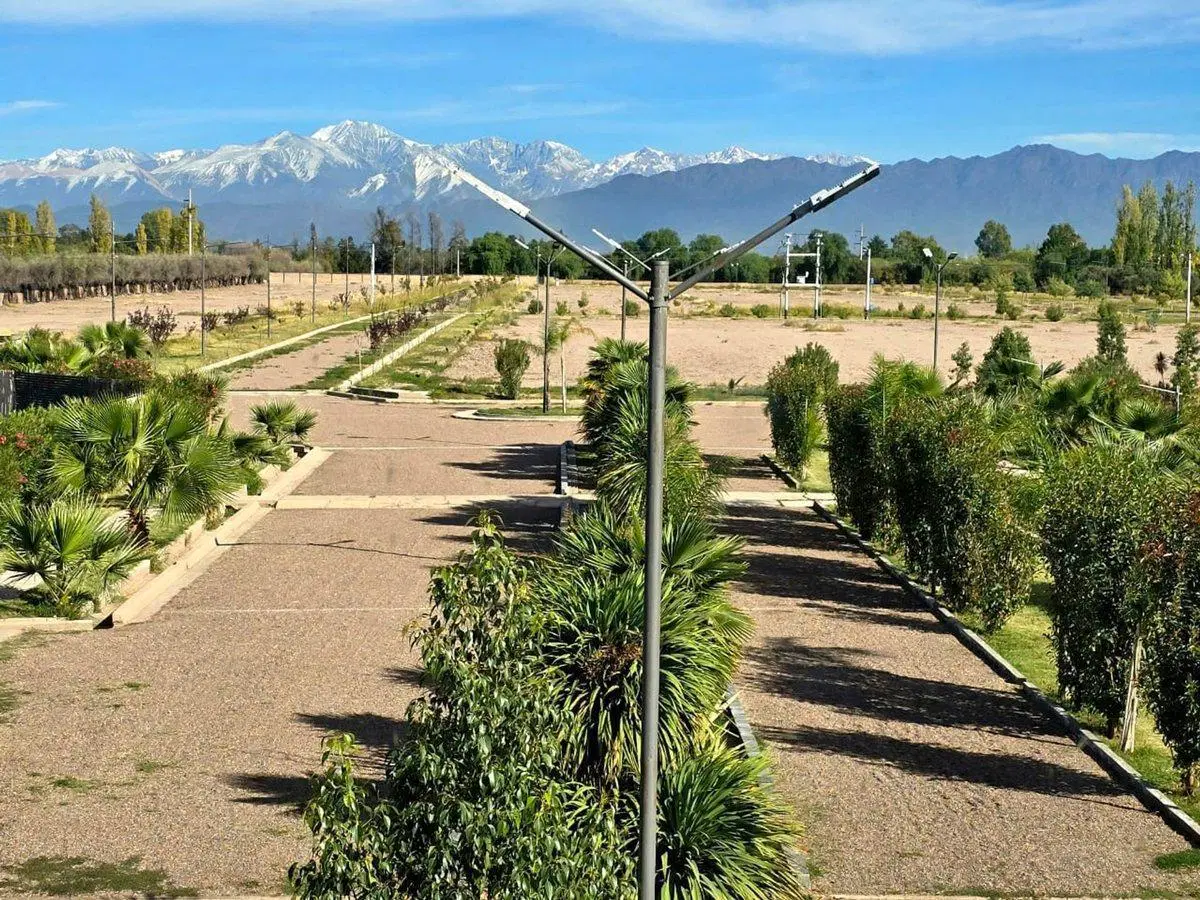 LOTE EN VENTA EN OZAMIS SUR MAIPU 3