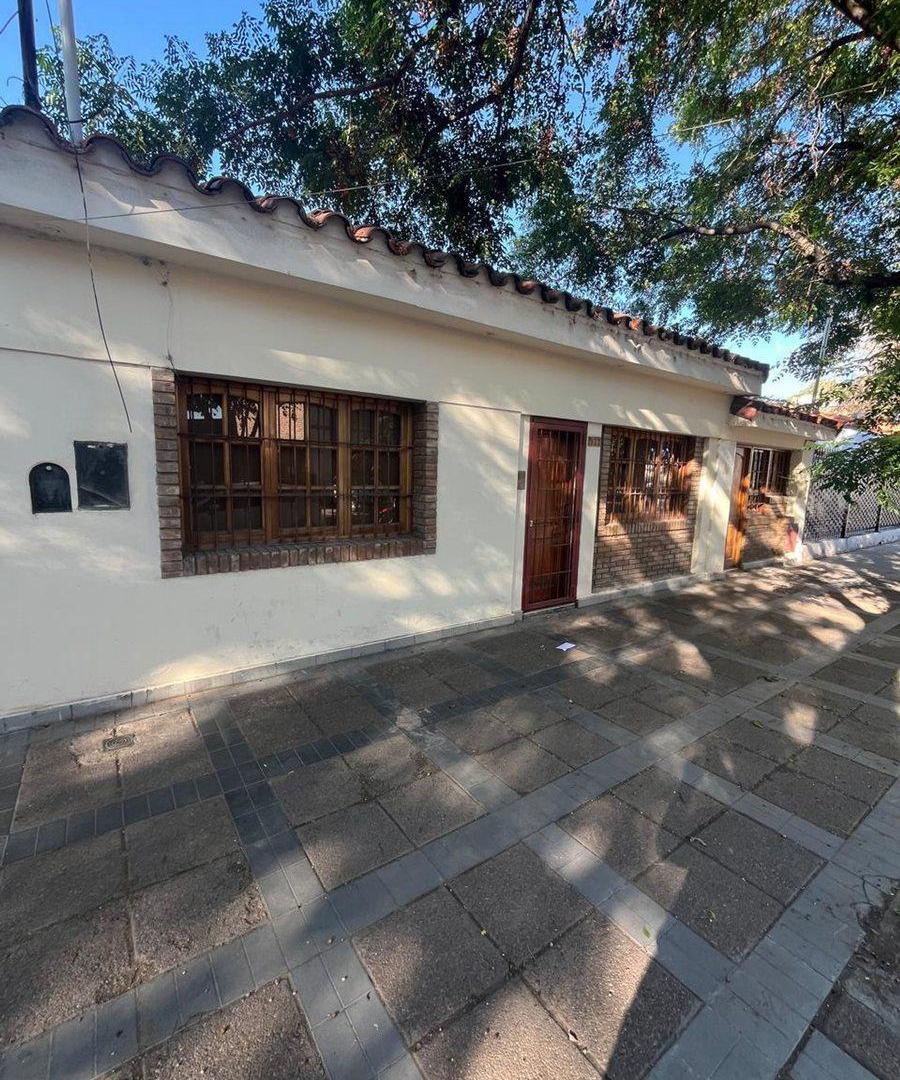 CASA 8 HABITACIONES+ 4 BAÑOS, CIUDAD DE MENDOZA