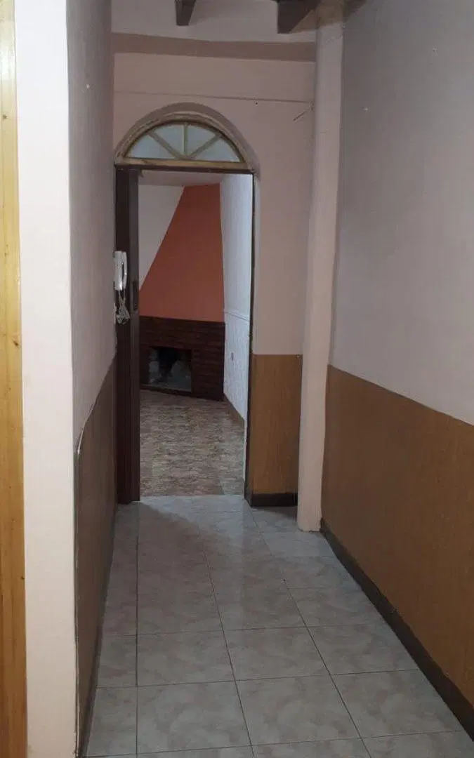 Amplia propiedad  se vende en B La Colina Maipu MZ 4