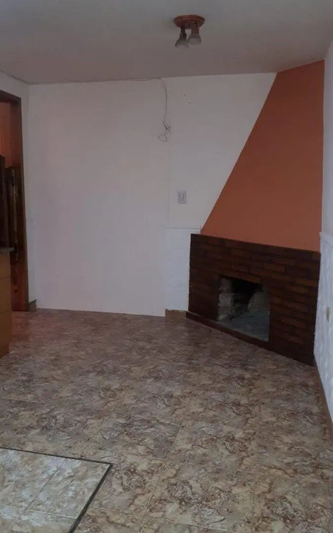 Amplia propiedad  se vende en B La Colina Maipu MZ 8