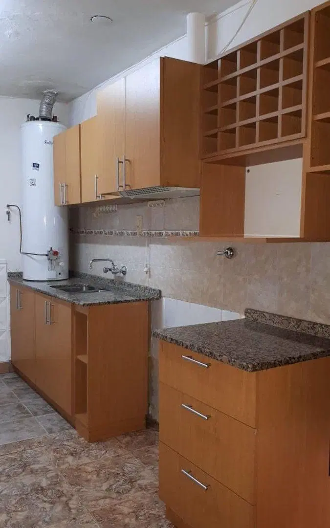 Amplia propiedad  se vende en B La Colina Maipu MZ 3