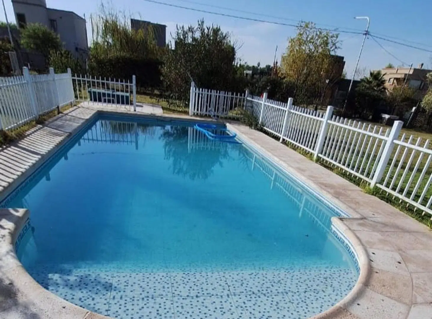 VENTA DE GRAN CASA EN Bº RANCHOS DE LA MERCED 5