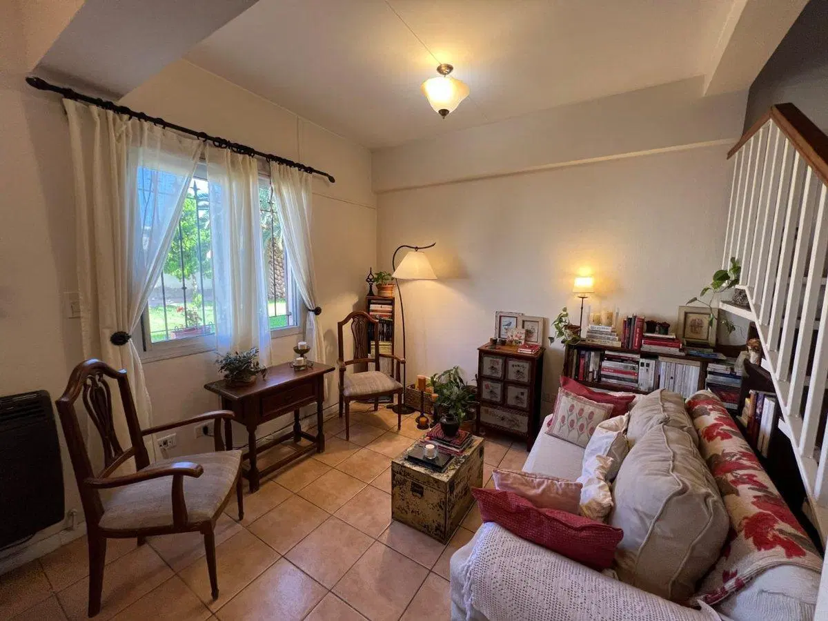DÚPLEX COMPLEJO CERRADO, 3 DORM EN DORREGO, GLLÉN 2