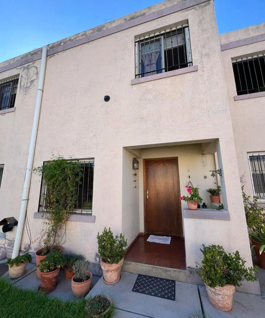DÚPLEX COMPLEJO CERRADO, 3 DORM EN DORREGO, GLLÉN 3