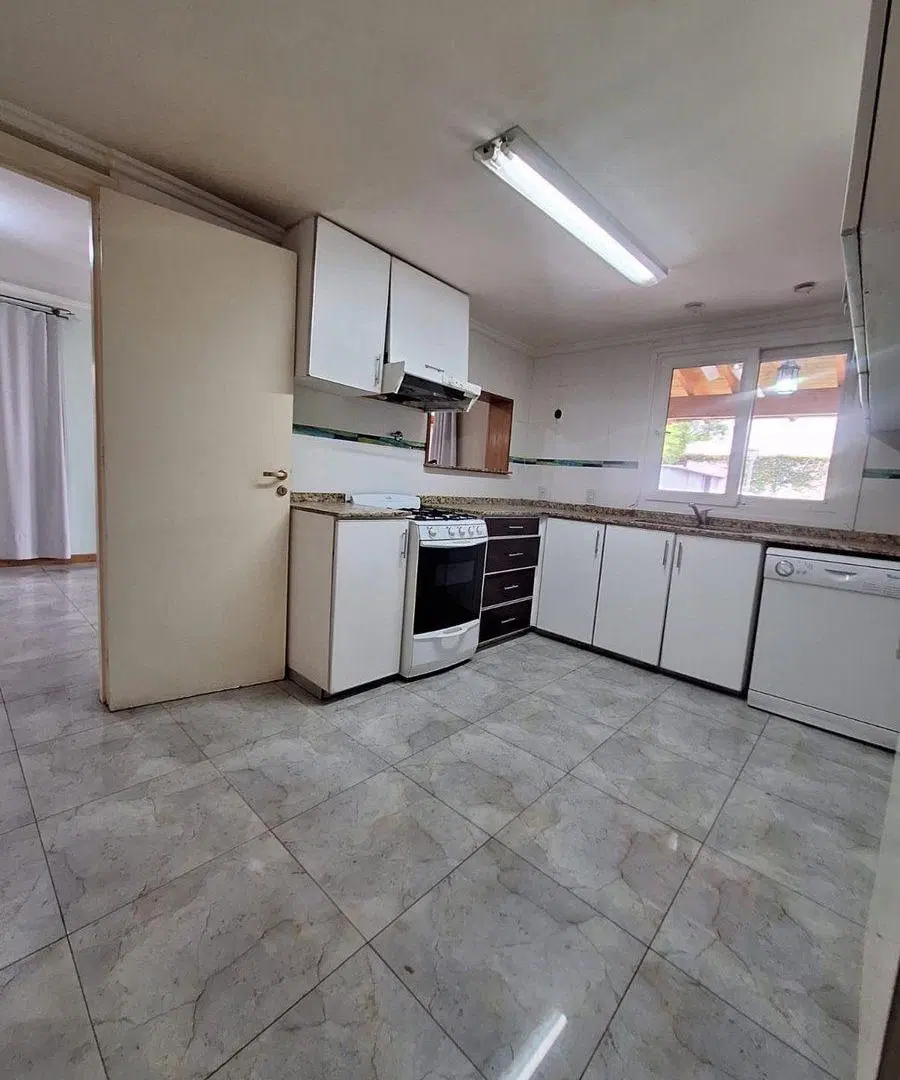EXCLUSIVA CASA B° AIRES DE CAMPO, GUAYMALLÉN. 5