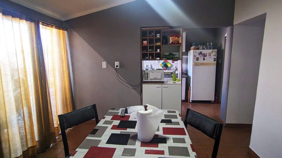 Venta de Casa en B° Antártida, Luzuriaga, Maipú 2