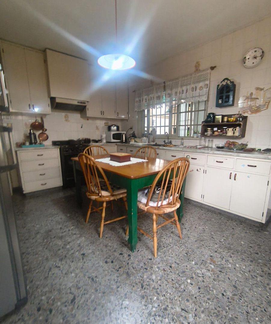 Foto de CASA ESQUINA,FRENTE A YPF DE CALLE ALBERDI, GLLÉN, imagen 5