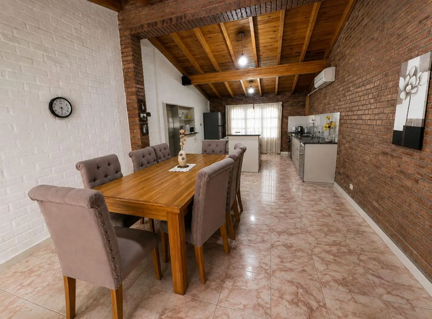 CASA IMPONENTE EN ESQUINA LUZURIAGA MAIPU 5