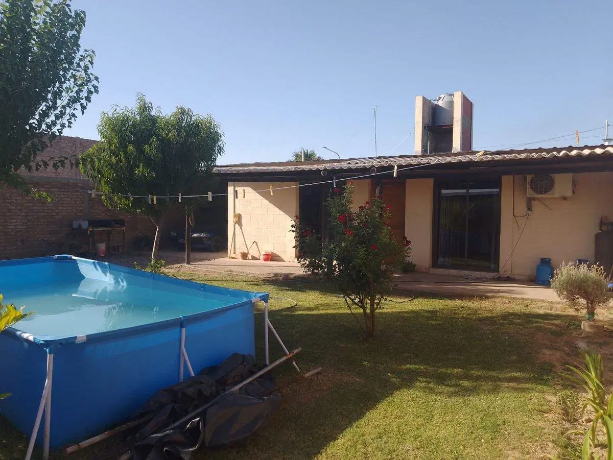 VENTA CASA CON JARDIN, MENDOZA RODEO DEL MEDIO 3