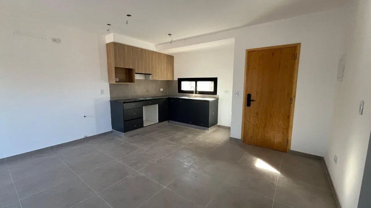 DEPARTAMENTO EN VENTA  COMPLEJO TERRUAR LUJAN 4