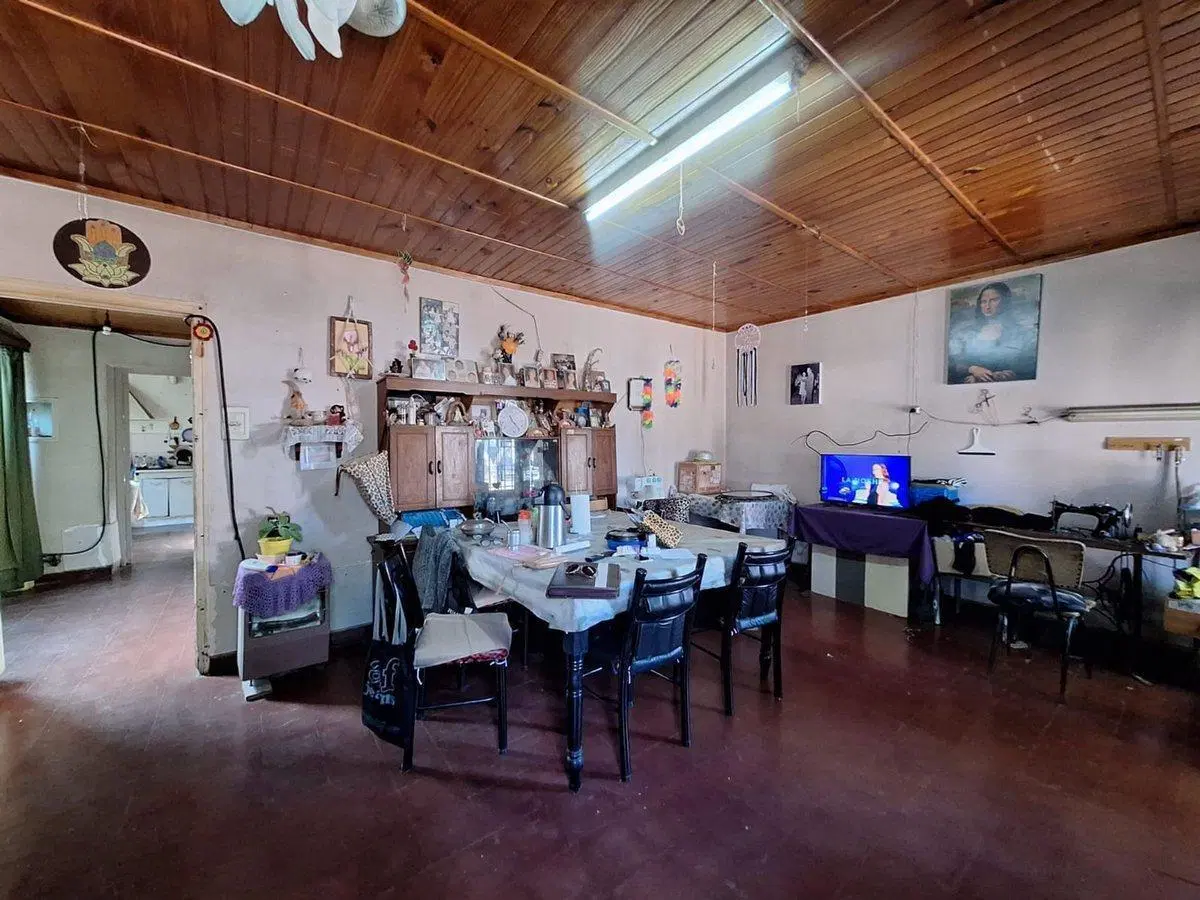 CASA HABITABLE DE ADOBE, DORREGO, GUAYMALLÉN 8