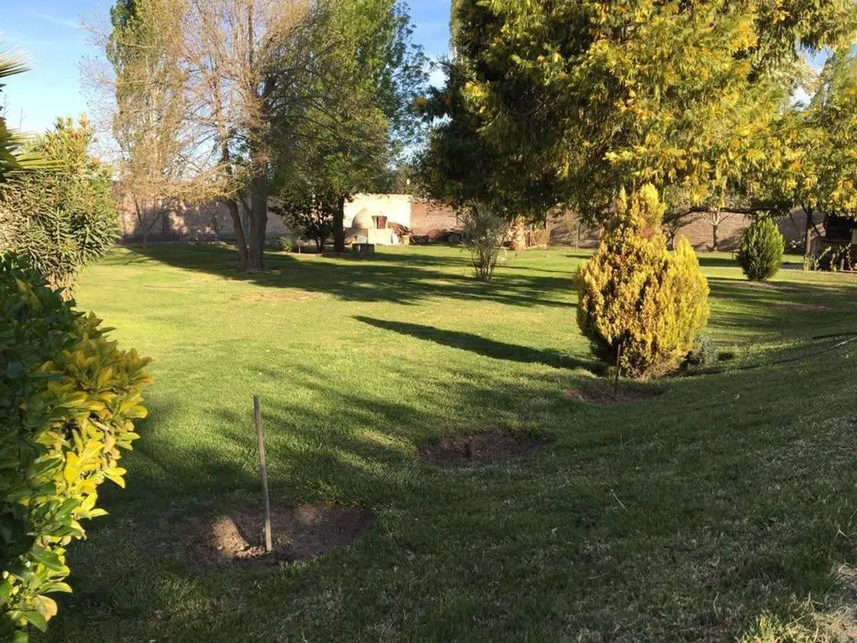 CASA CON GRAN PARQUIZADO EN VENTA, VISTALBA 4