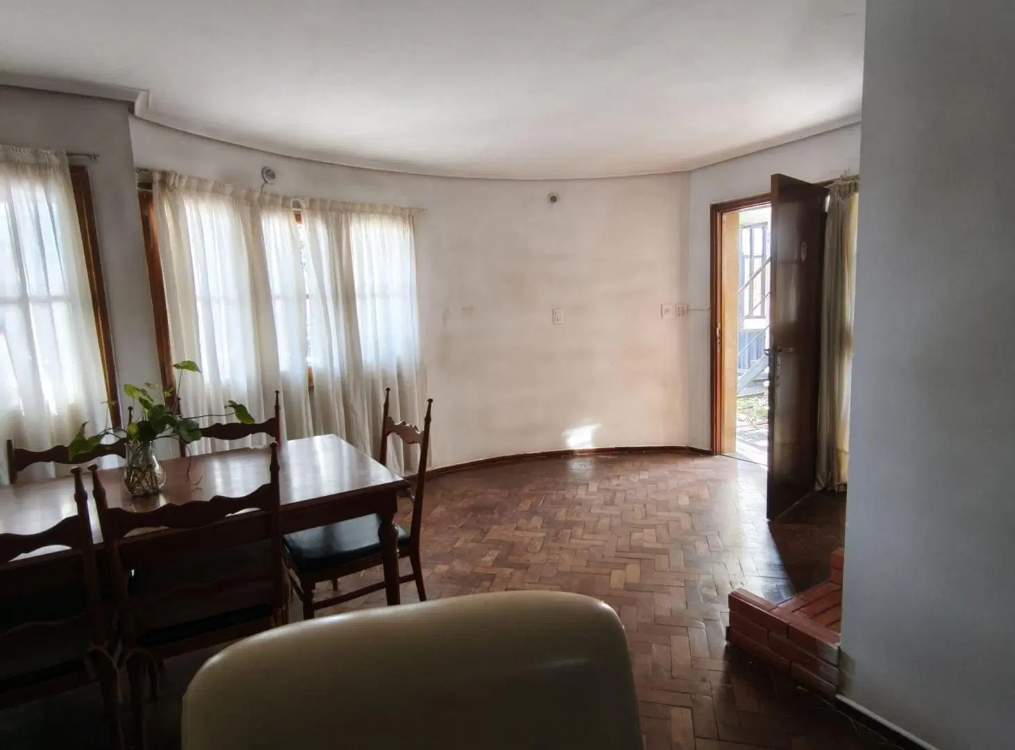 Venta Casa dos Plantas B° Parque Drumond 3
