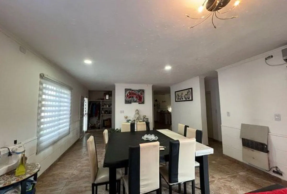 VENTA MODERNA Y AMPLIA CASA 3 DOR, RODEO DEL MEDIO 5