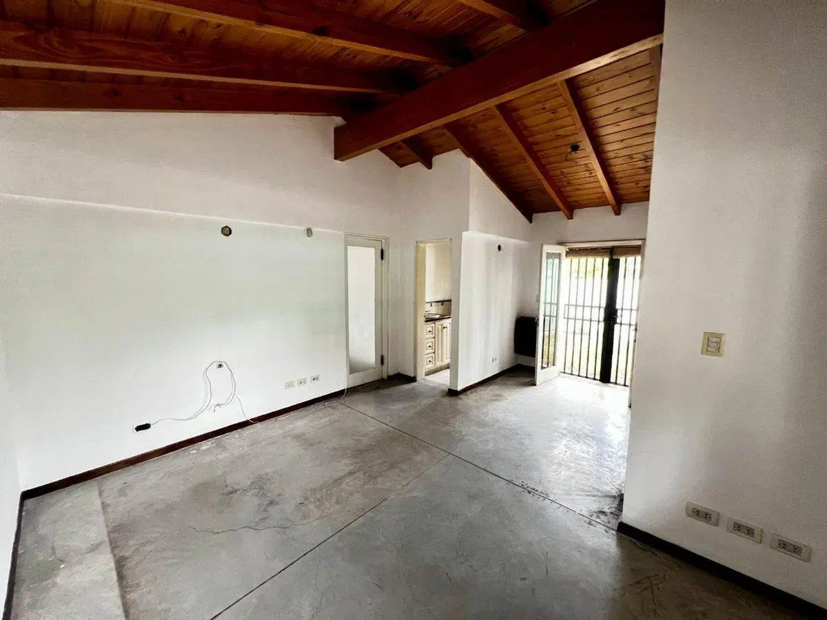 CASA ESQUINA EN VENTA EN SAN MARTÍN 3