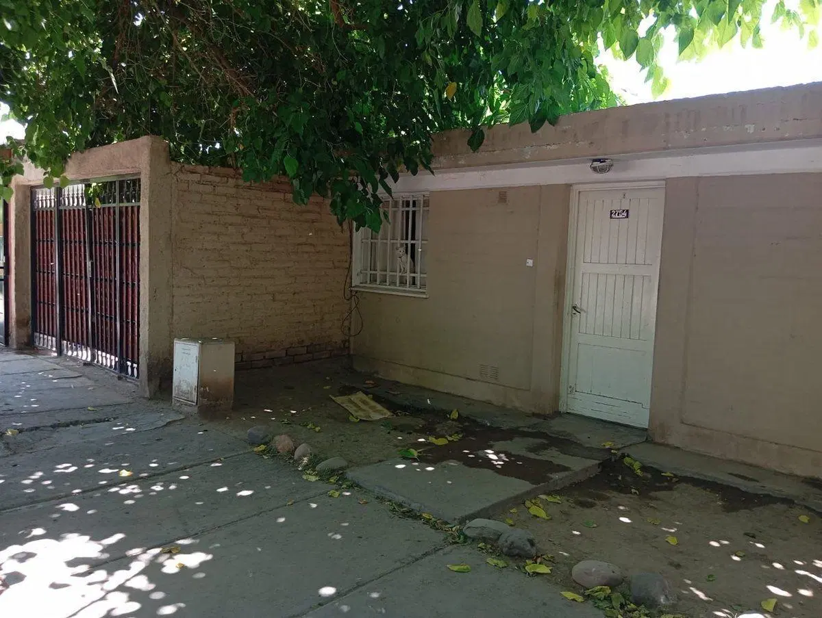 DOS CASA EN VENTA - LUZURIAGA MAIPU 8