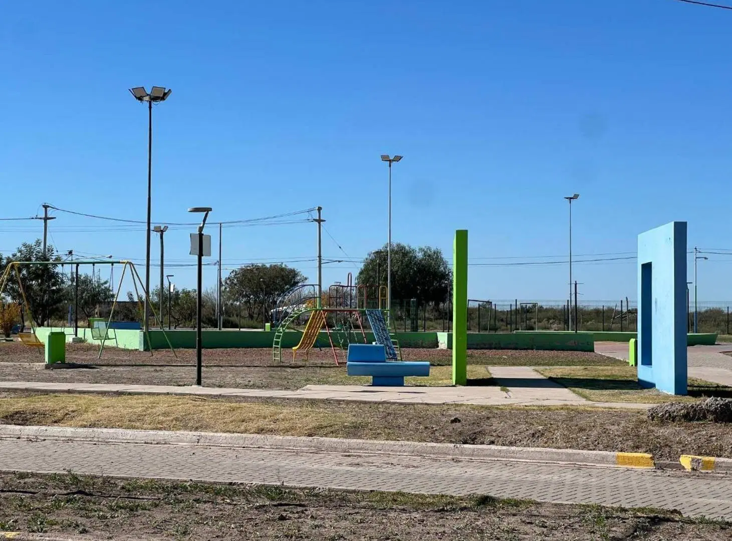 VENTA CASA BOGGERO LA PAZ RIVADAVIA OPORTUNIDAD 8