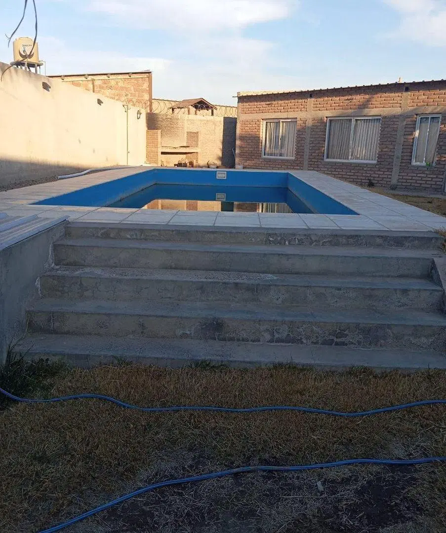 PROPIEDAD CON DOS CASAS EN VENTA -RODEO DE LA CRUZ 2