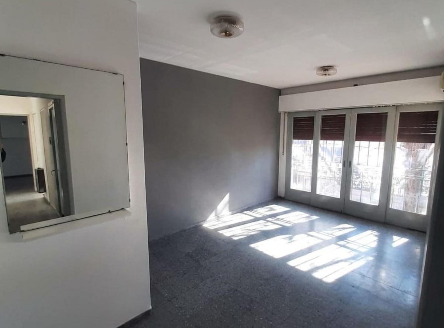 Foto de Departamento calle Rivadavia ciudad, imagen 2