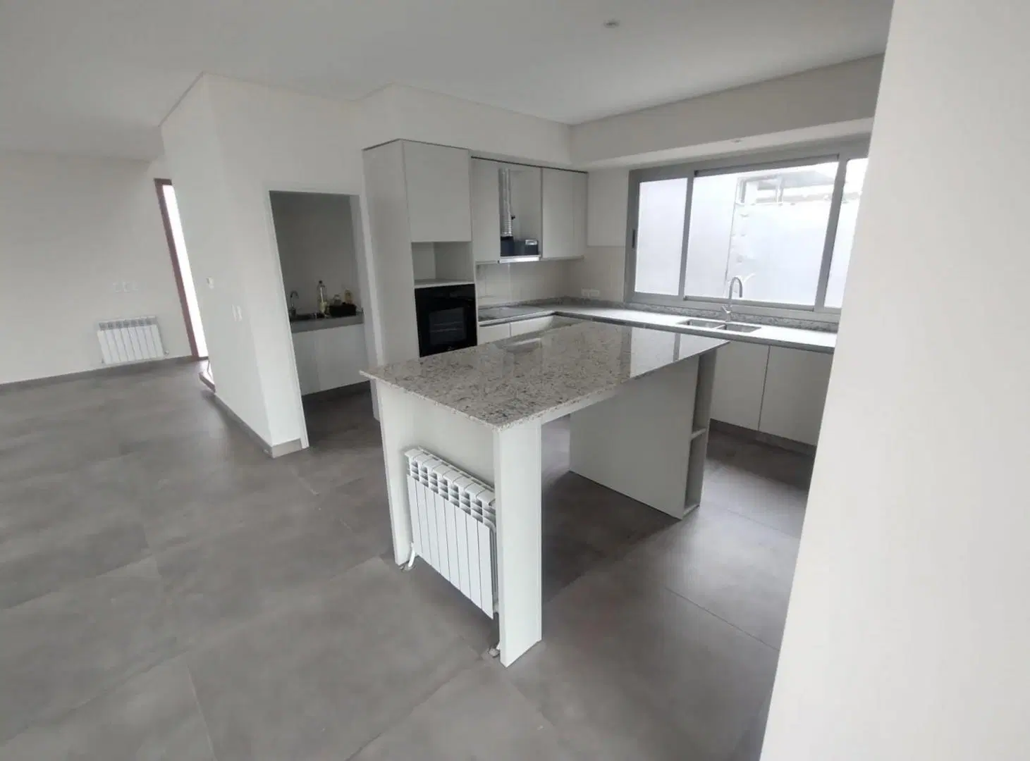 Casa de categoría a estrenar en Viñas del Torreón 4