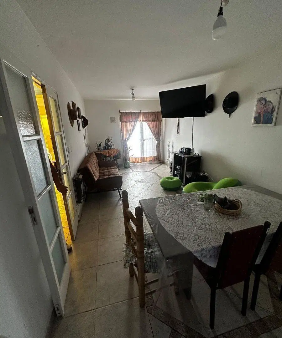 DUPLEX EN VENTA EN BARRIO C.E.C. GODOY CRUZ 3