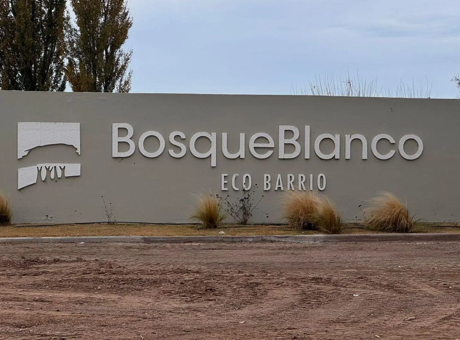 VENTA LOTE BARRIO PRIVADO BOSQUE BLANCO 2