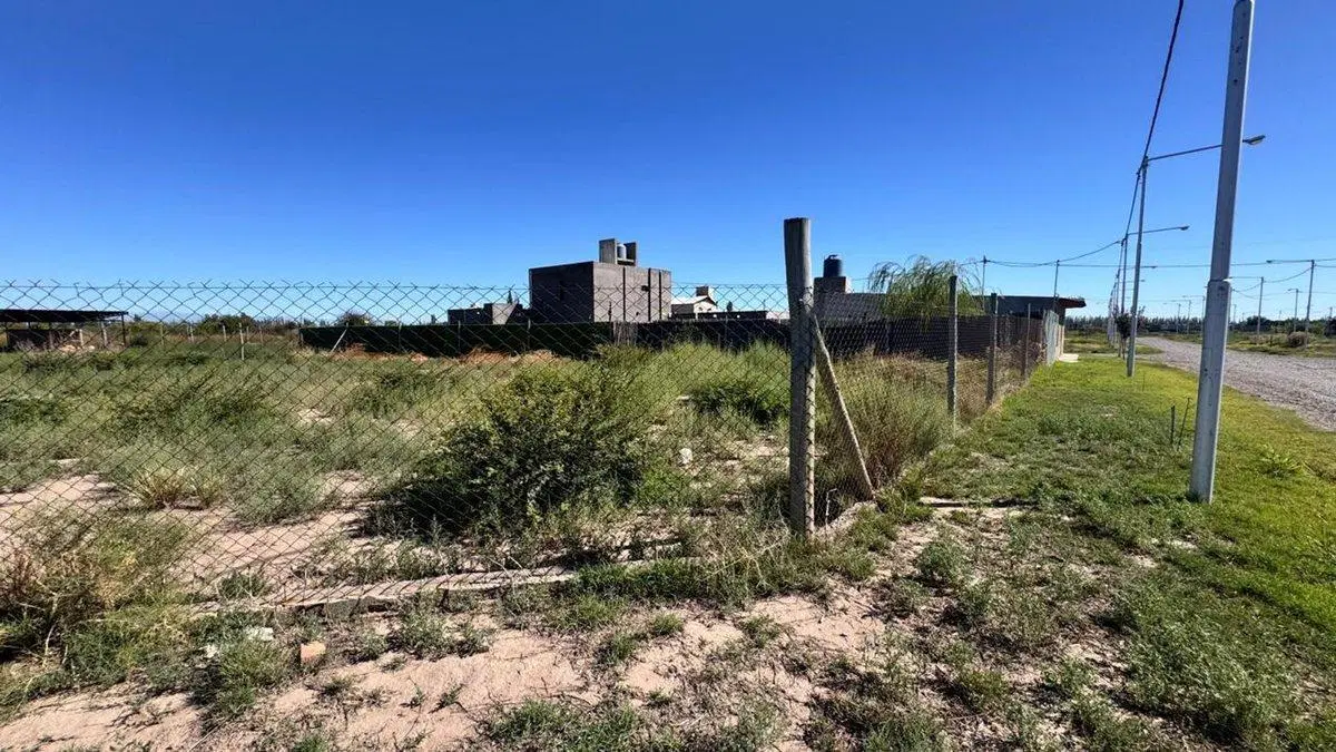 TERRENO EN VENTA 694 M² RIVADAVIA 8