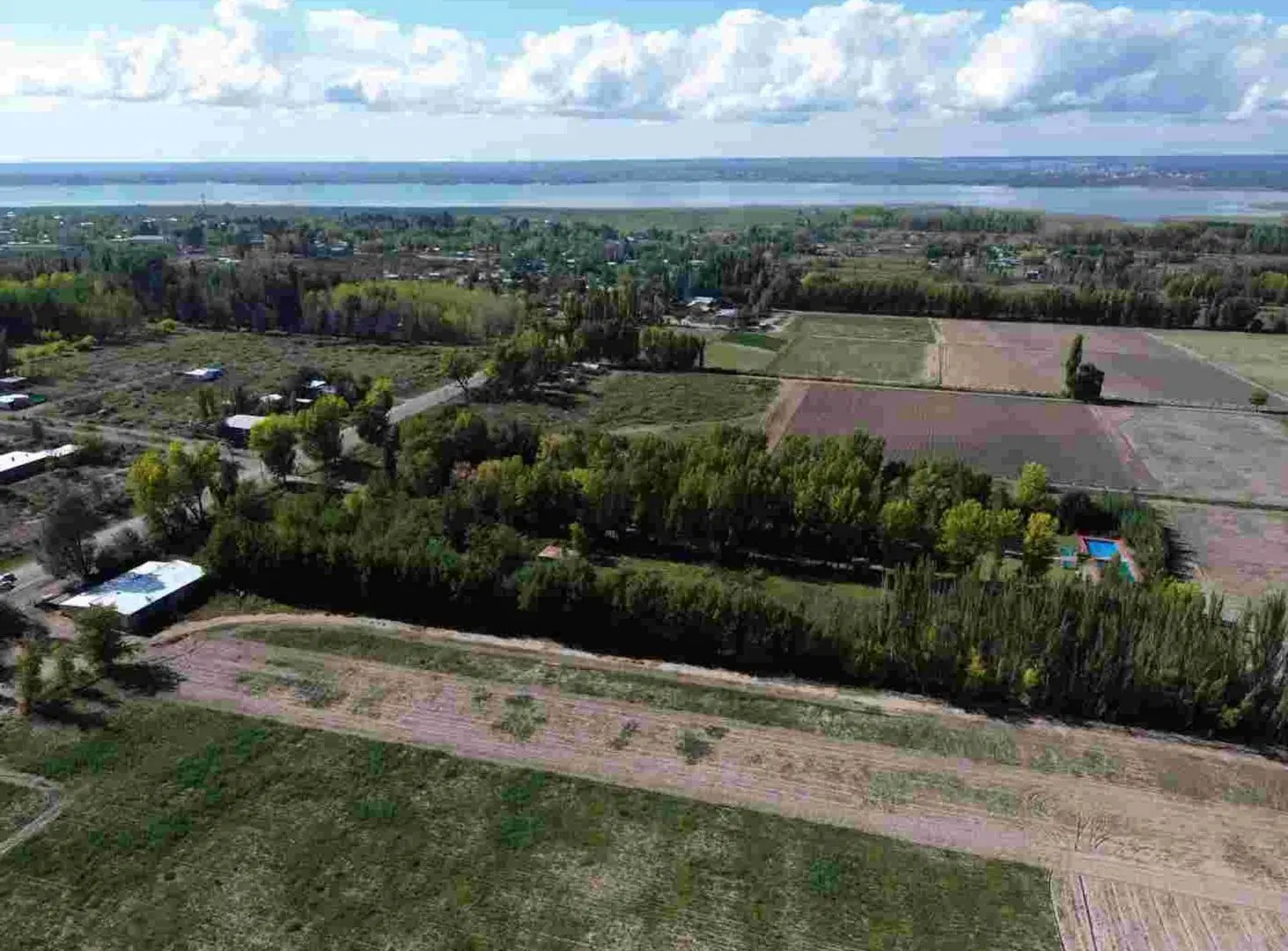 LOTE CARRIZAL SOBRE RUTA 16 3