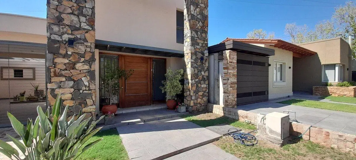 Casa en Venta en Guaymallén APTA CREDITO 1