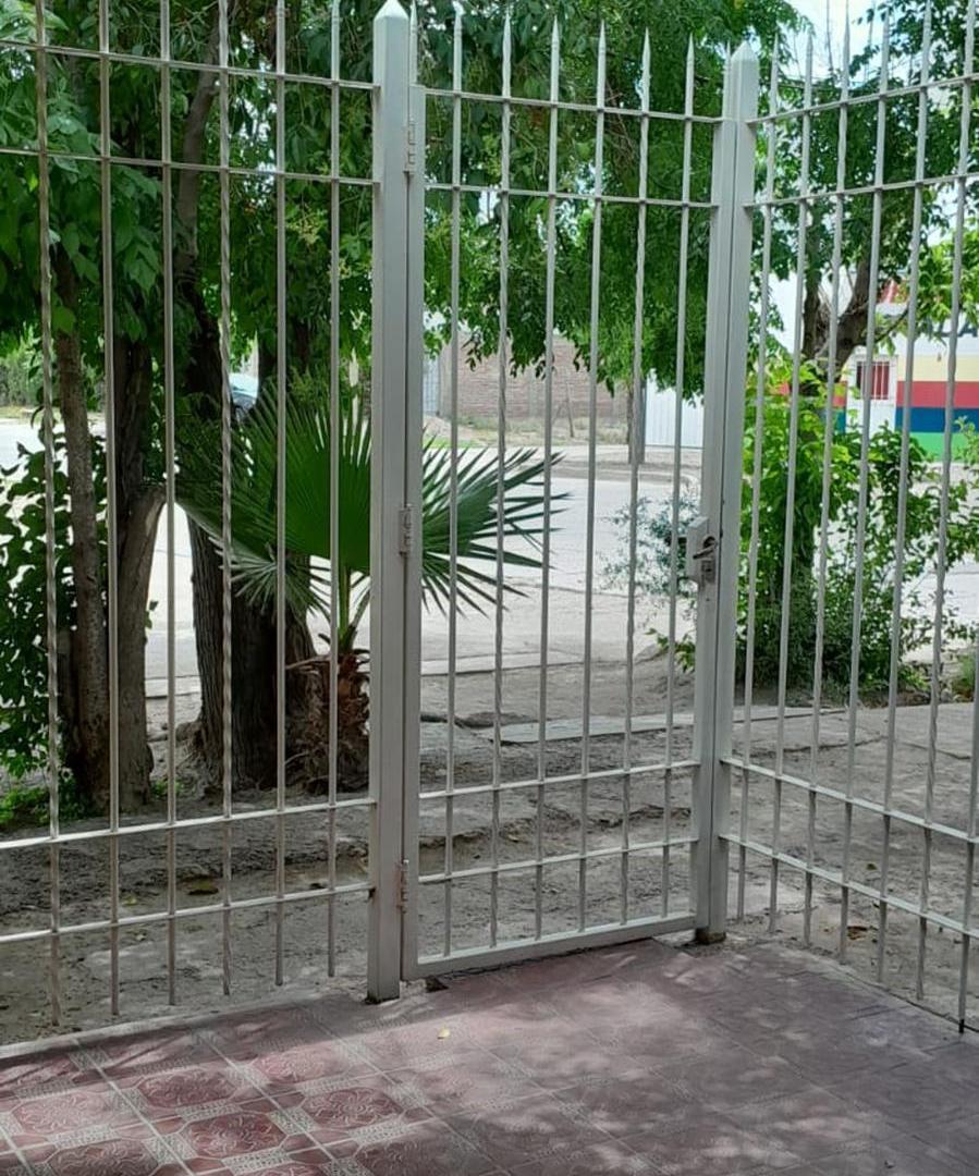 Foto de CASA ESQUINA EN VENTA, RIVADAVIA, imagen 3
