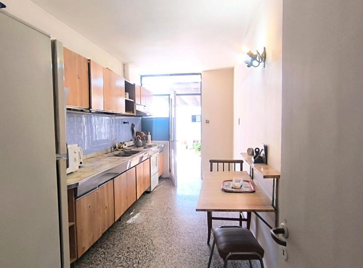 Foto de VENTA CASA BARRIO SUPE CALLE CHICLANA GODOY CRUZ, imagen 4